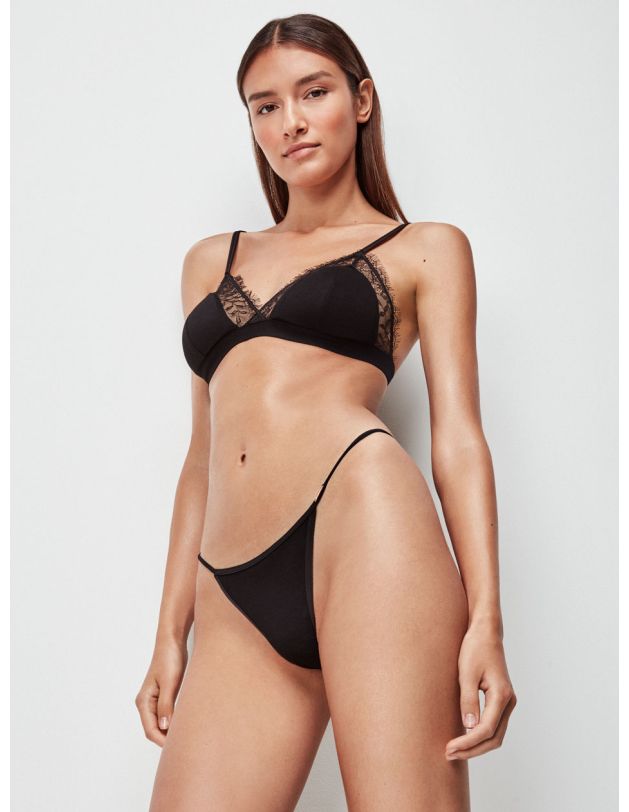 Conjunto triangular de Gisela