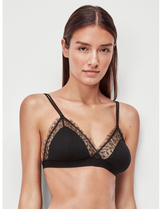 Conjunto triangular de Gisela