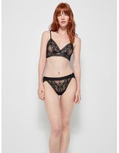 Conjunto triangular negro con encaje de Gisela 2