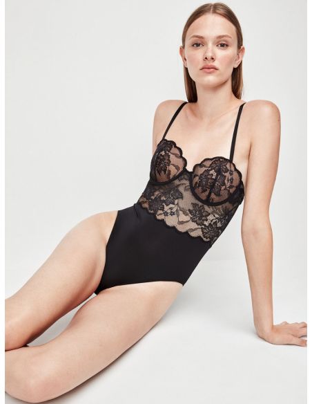 Body negro de encaje de Gisela