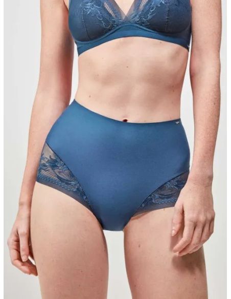 Braguita alta sin costuras con acabado invisible