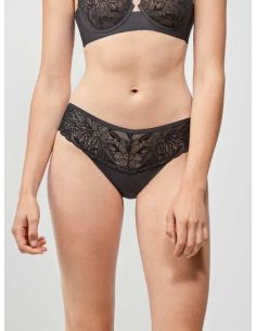 Braguita corte en V con ajuste cómodo