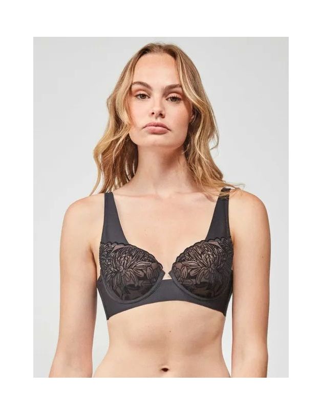 Sujetador capacidad para copas B, C y D con...