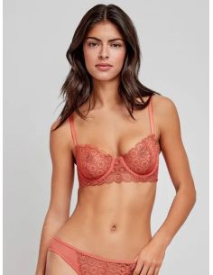 Sujetador balconette en tejido de encaje copas B,C y D