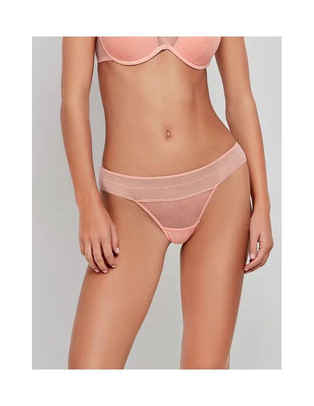 Braguita brasileña en tejido semitransparente