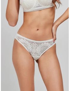 Braguita clásica de encaje tipo crochet