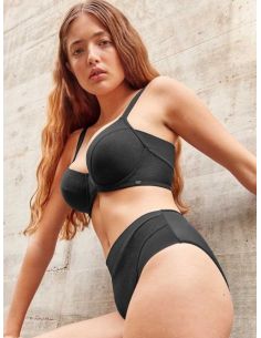 Sujetador de capacidad en color negro