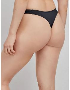 Tanga bikini en tejido liso.