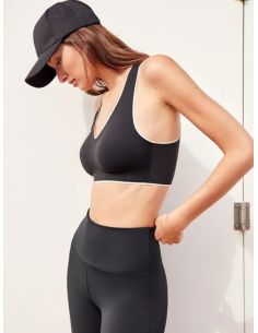 Top deportivo de sujeción media