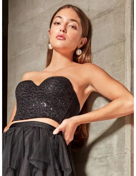 Bustier negro de lentejuelas con diseño deslumbrante