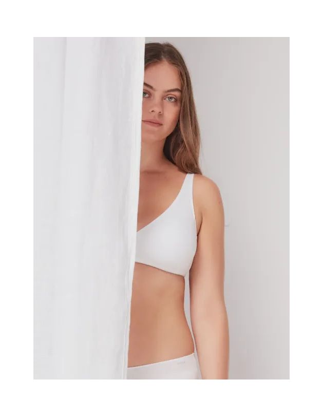 Sujetador triangular sin aro y foam extraíble