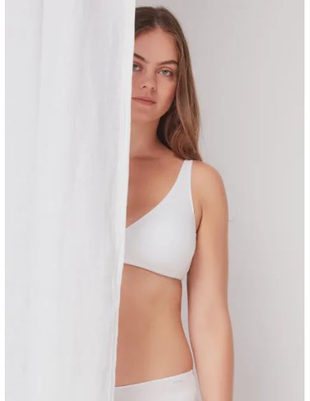 Sujetador triangular sin aro y foam extraíble