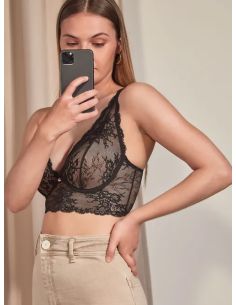 Bralette de encaje con aro y copa