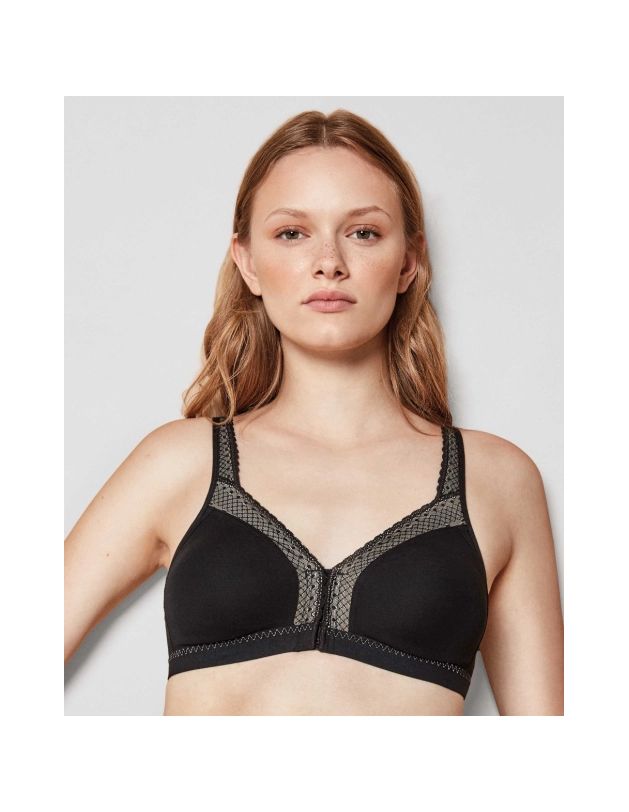 Sujetador postquirurgico en colaboración con AECC