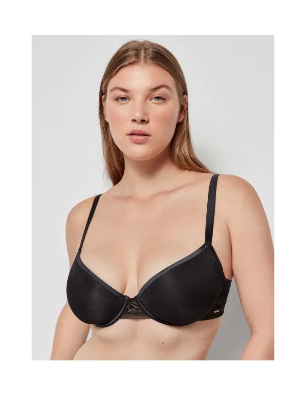 Sujetador con aro y copas de foam ultraligero