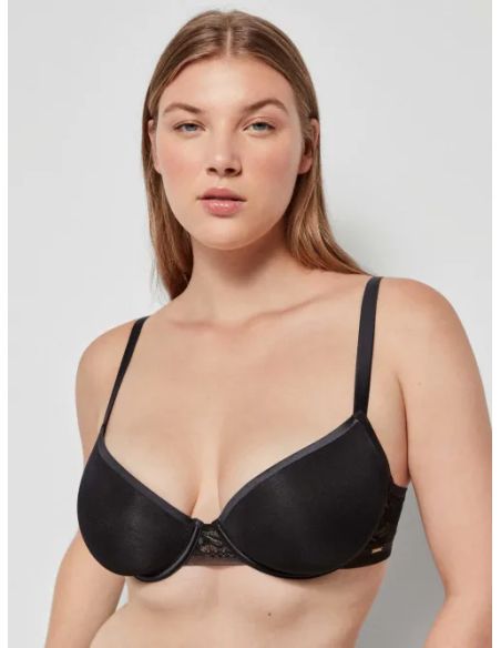 Sujetador con aro y copas de foam ultraligero