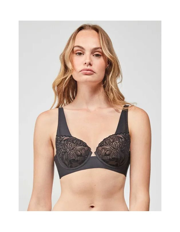 Sujetador capacidad para copas B, C y D con...