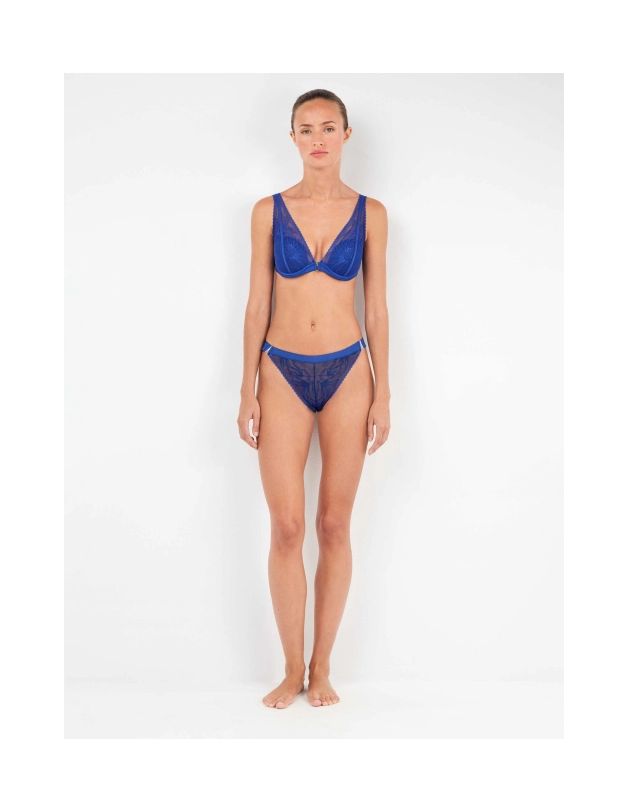 Sujetador bralette de encaje azul klein