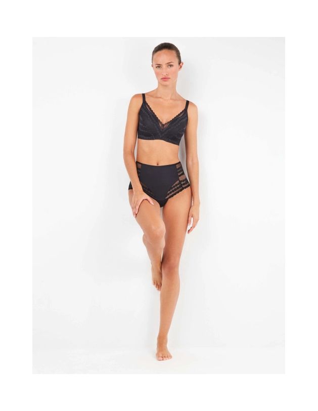 Sujetador capacidad sin aro en color negro