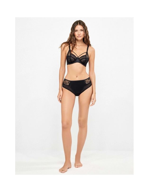 Braguita bikini con encaje y tul
