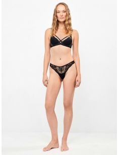 Braguita brasileña de encaje con tiras y arandelas gisela