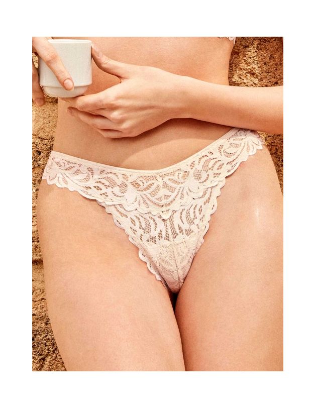 Braguita brasileña encaje gisela