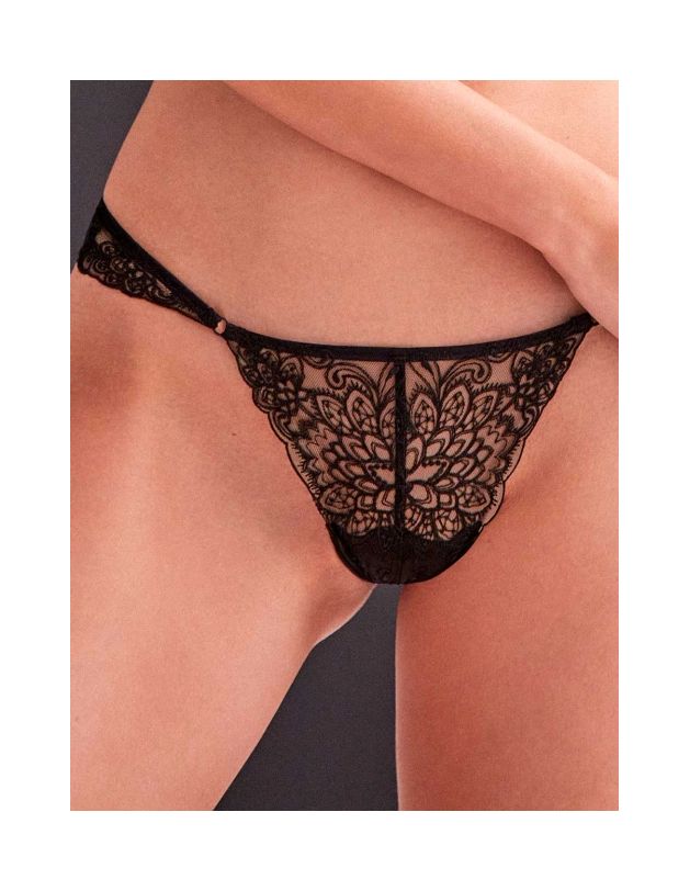 Braguita brasileña en tejido bordado floral gisela