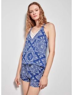 Pijama corto en tejido estampado