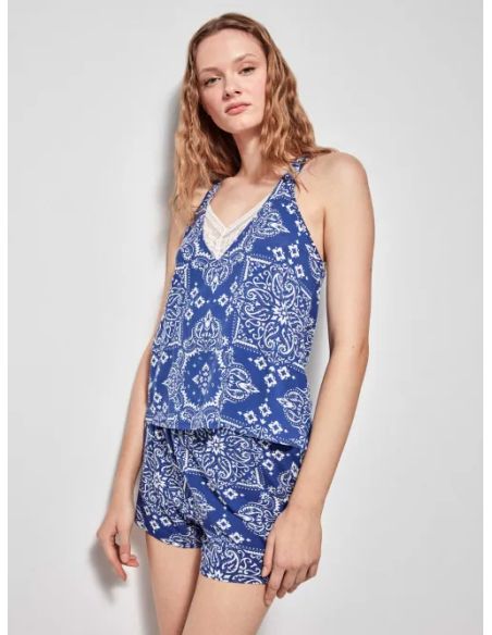 Pijama corto en tejido estampado