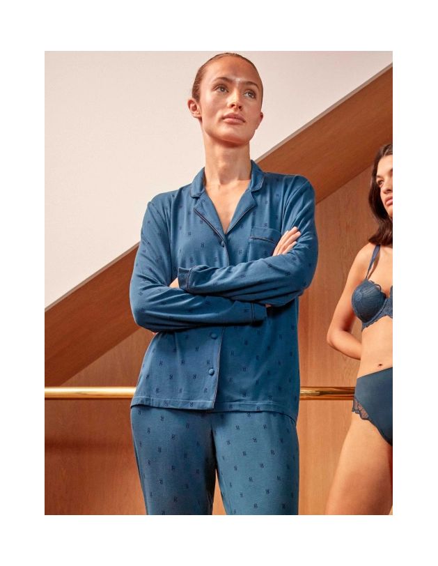 Pijama camisero con estampado geométrico