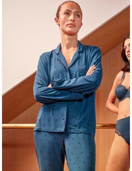 Pijama camisero con estampado geométrico