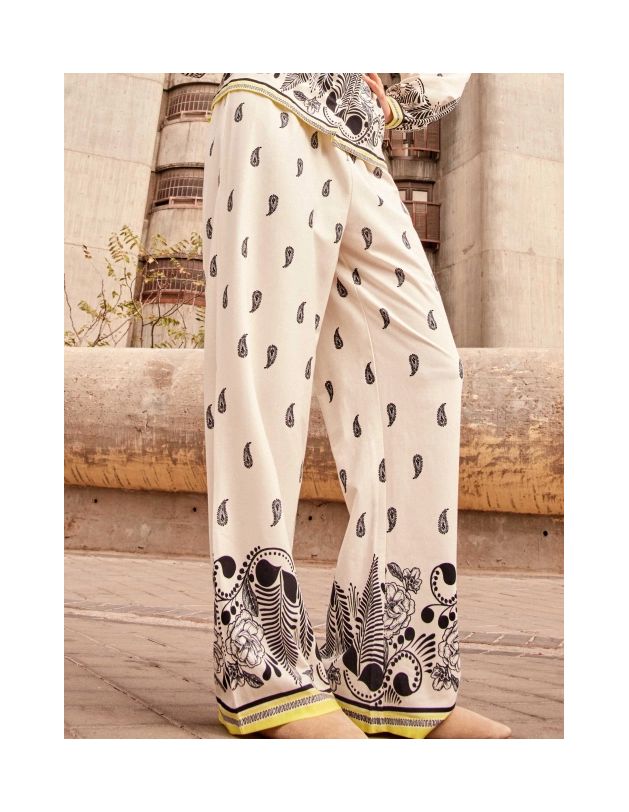 Pantalón largo con estampado floral