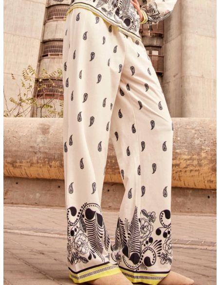 Pantalón largo con estampado floral