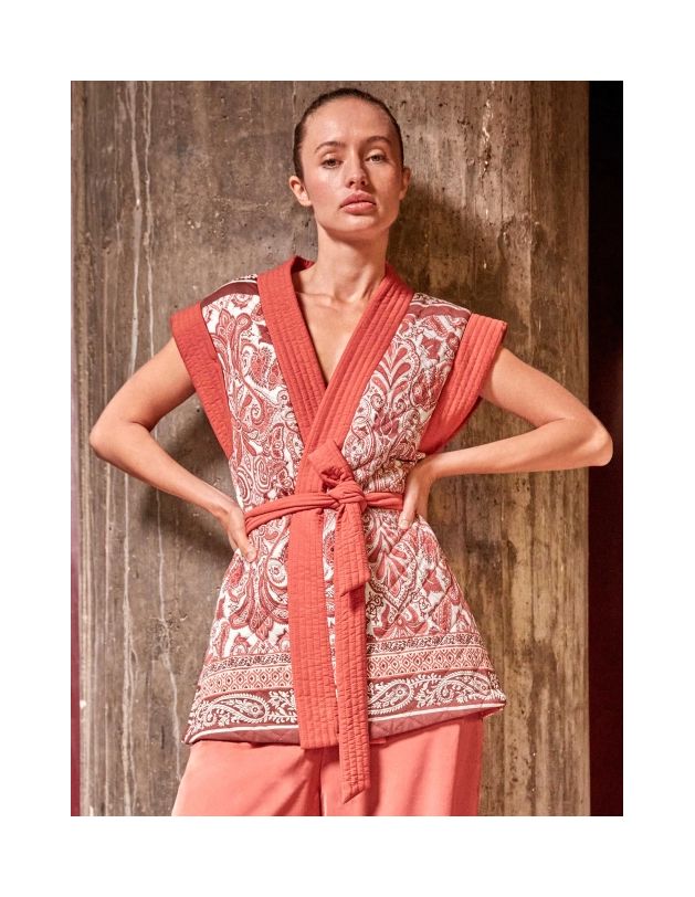 Chaleco corto reversible estampado