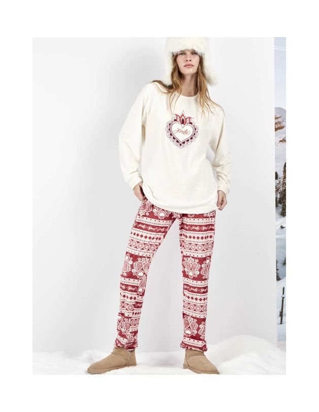 Pijama Frida Kahlo estampado en tejido polar...