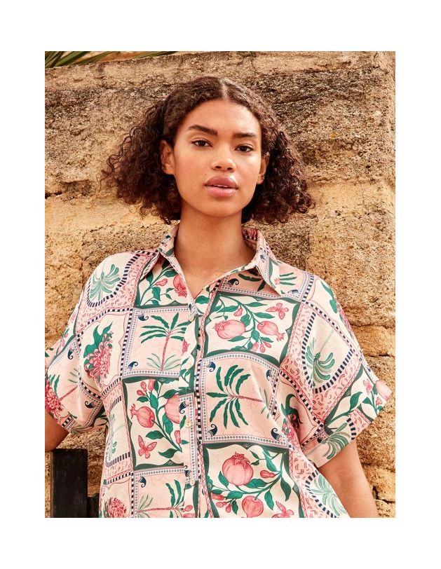 Camisa manga corta satén estampado mosaico...