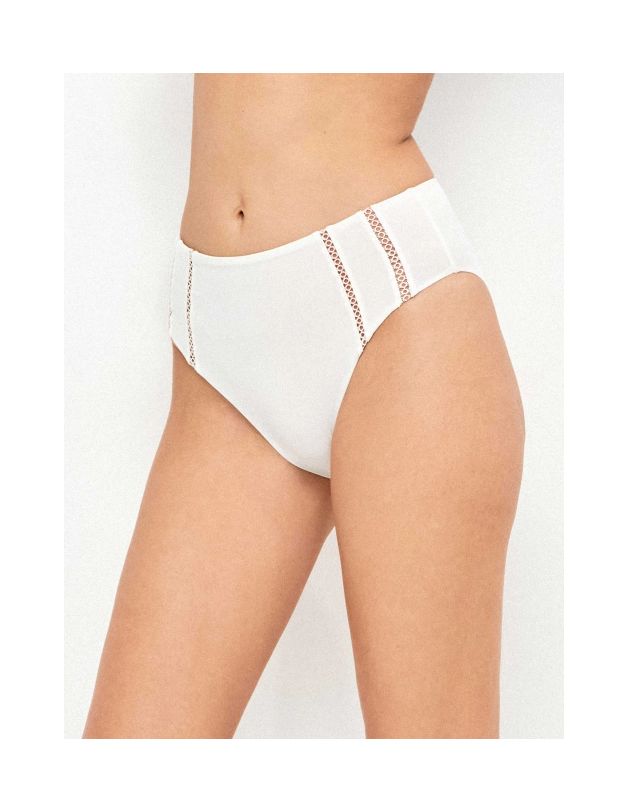 Braguita bikini alta troquelado gisela