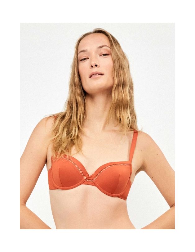 Top bikini clásico detalle troquelado gisela