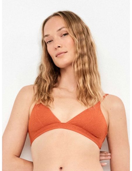 Top bikini triangular piqué lurex dorado