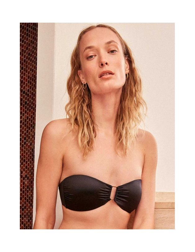 Bikini bandeau detalle argolla gisela