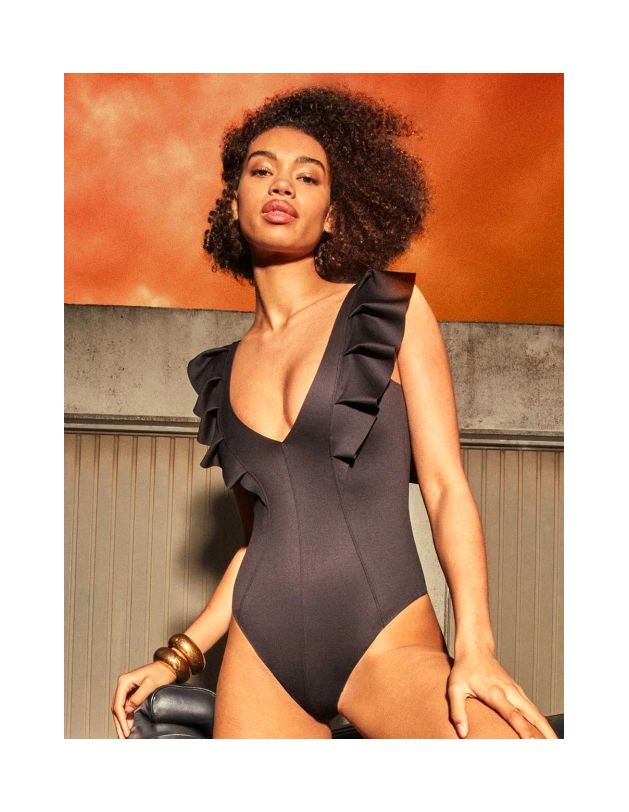 Bañador con volantes on top swim party edition...