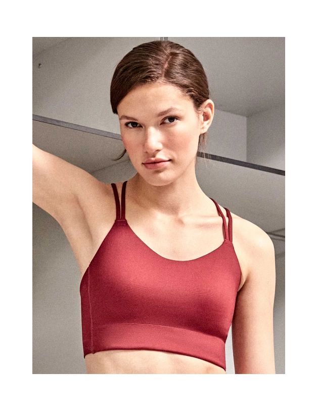Top deportivo sin aros sujeción media