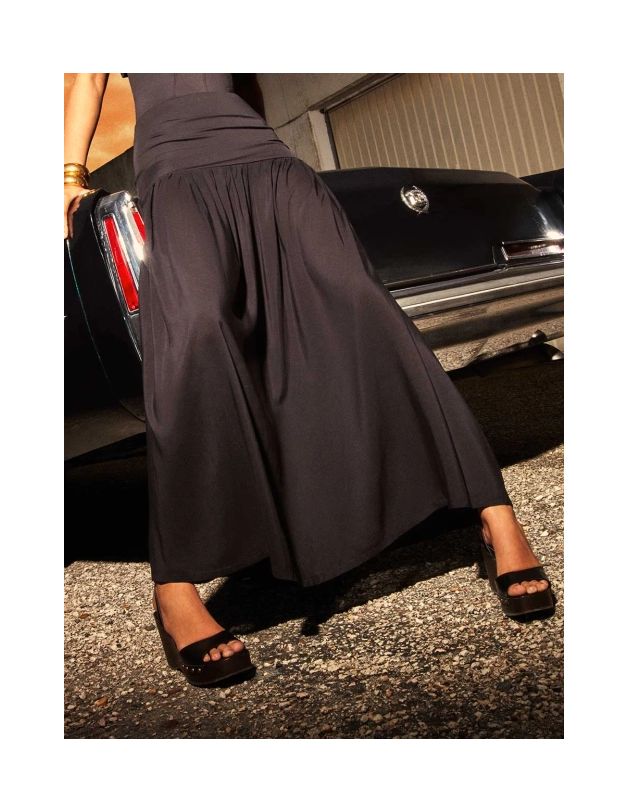 Vestido ligero multiposición en color negro...