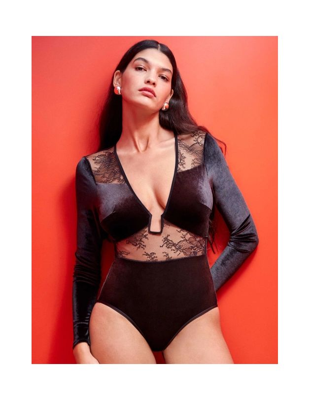 Body manga larga con copa