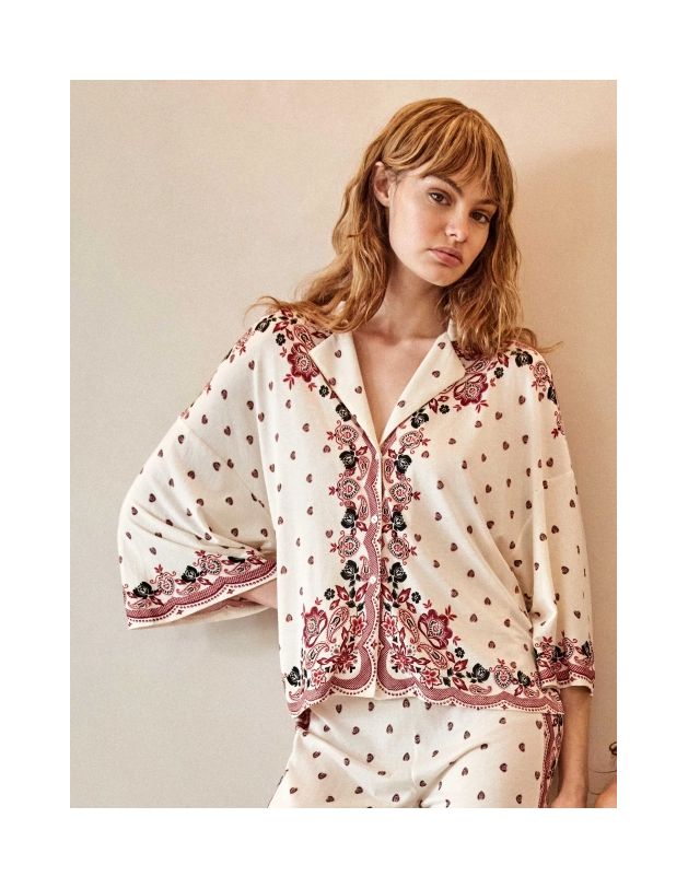 Camisa Hearts manga corta corazones y paisley