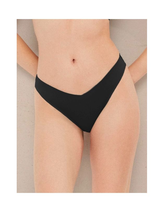 Braga bikini brasileña en V