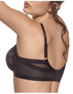 Sujetador con aro C y sin relleno de Selene 2