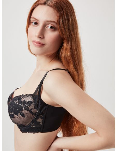 Conjunto Sujetador copas C, D y E + Braga con encaje de Gisela ®