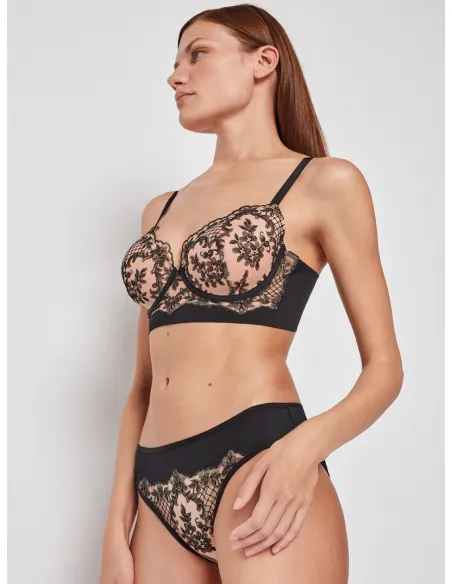 Conjunto Sujetador con aros capacidad y Braguita tull